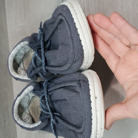 Hey Dude Mens Wally Chambray Blue Mirage Loafer Slip on shoes sz 10 - Picture 4 of 11